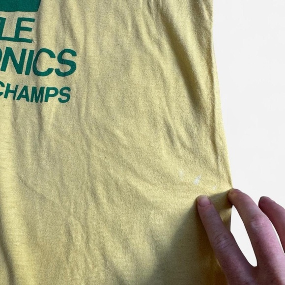 Vintage 1979 Seattle SuperSonics yellow single stitch tee - Picture 6 of 8